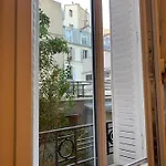 Paris: Central Luminous And Cozy Studio